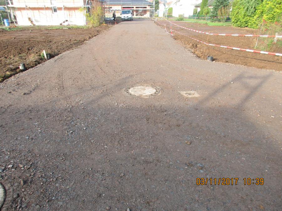 Trinkwasserleitung, Schmutz- und Regenwasserkanalisation Gemeinde Südharz OT Roßla Fußstieg, Bild 2