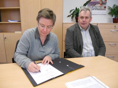 Vertragsunterzeichnung