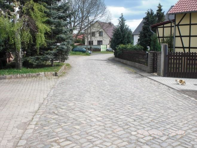 Straßendecke nach den Bauarbeiten